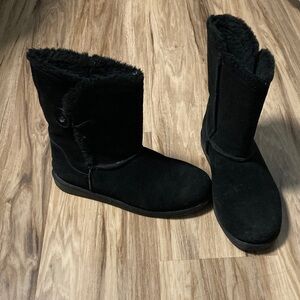 Women's Black Faux-Suede Fleece-Lined Winter Boots so brand size 9